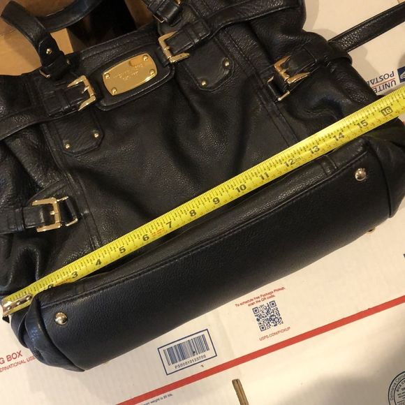 MICHAEL KORS Gansevoort Black Tumbled Leather Shoulder Bag Crossbody Tote - Picture 5 of 17